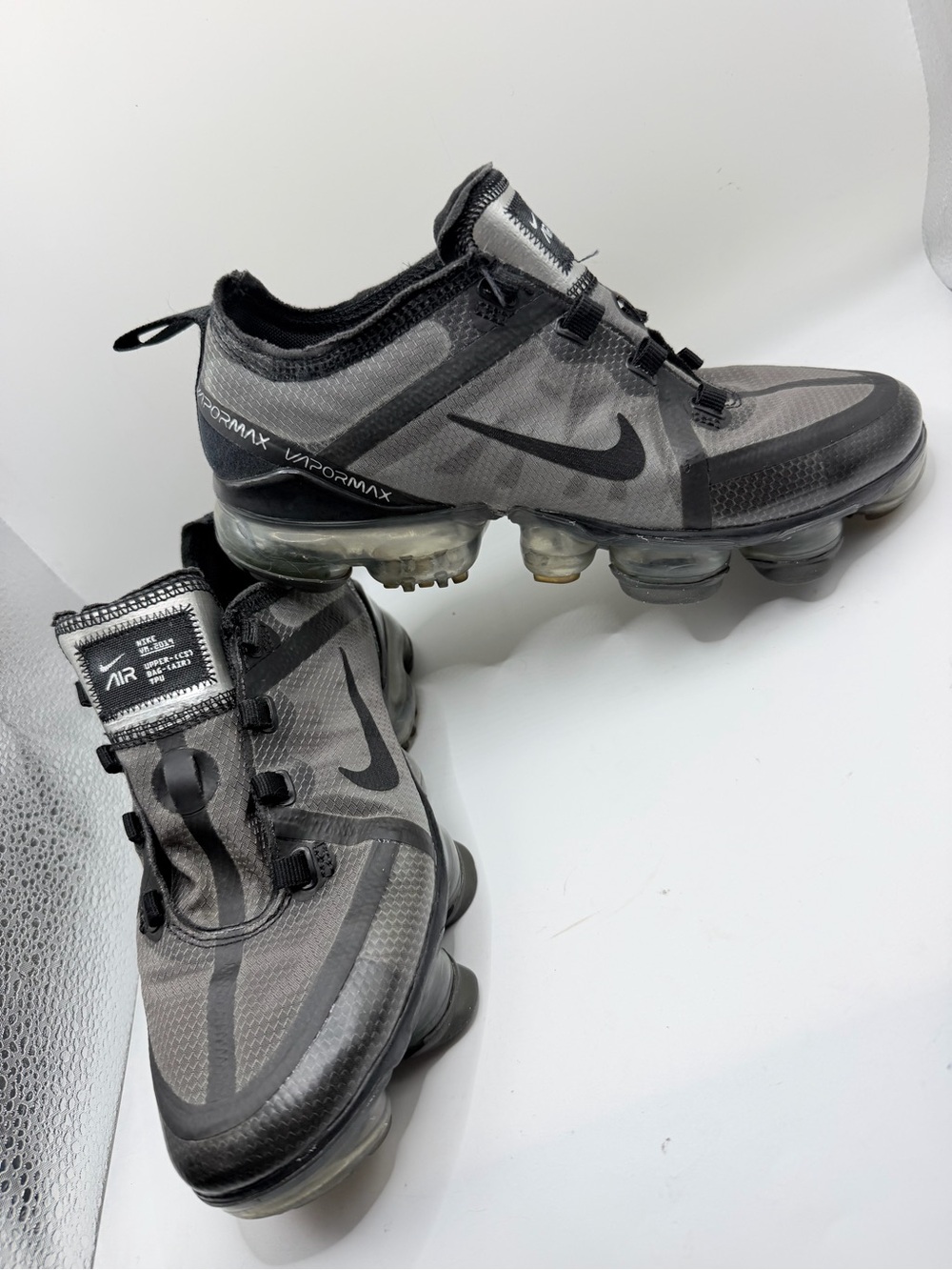 Nike VaporMax Men's Running Shoes - Black & Gray